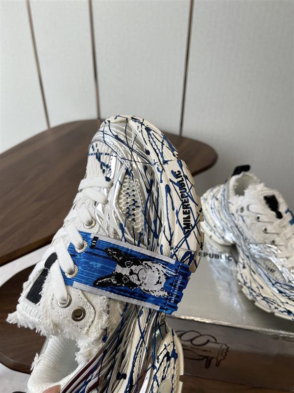 20251128103854640 370